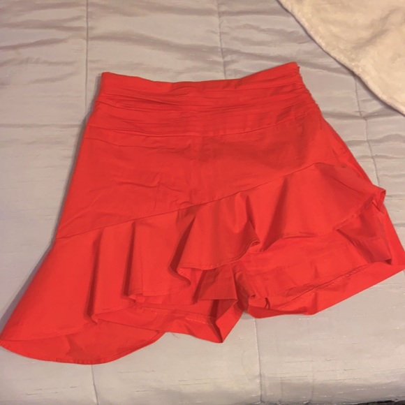 Pink ruffle skit - Picture 3 of 4